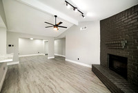 2919 W Greens Rd-9
