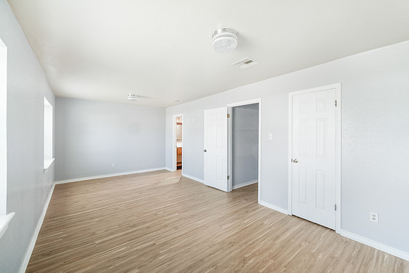 14422 Roundstone Ln-22