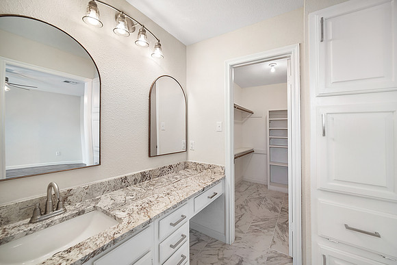 1718 Hilton Head Dr-31