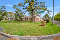 23102 Lestergate Dr-3