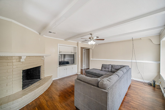 23102 Lestergate Dr-12