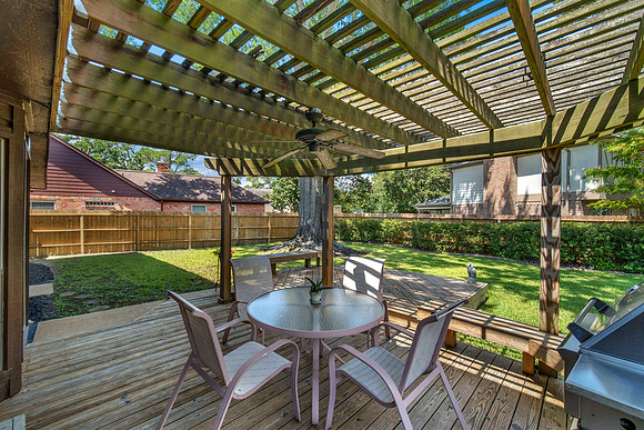 8107 Tall Firs ln-28