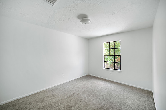 8011 Pinyon Creek Ct-24