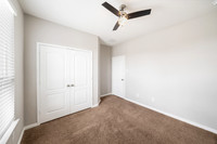 994 Camellia Hills Ln-6