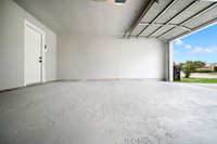 2919 W Greens Rd r-1