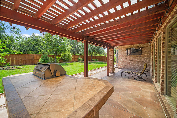 19503 Cisco Court-35