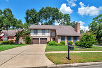 8107 Tall Firs ln