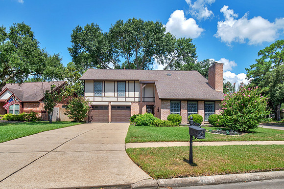 8107 Tall Firs L-1