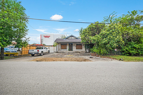 1119 Asbury St-1