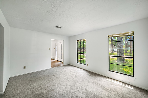 8011 Pinyon Creek Ct-18