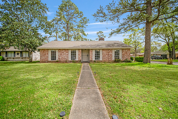 23102 Lestergate Dr-1