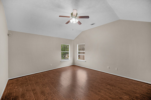 13535 San Martin Ln x curtains-11
