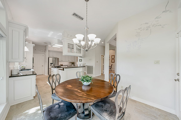 32236 Watersmeet Dr-19
