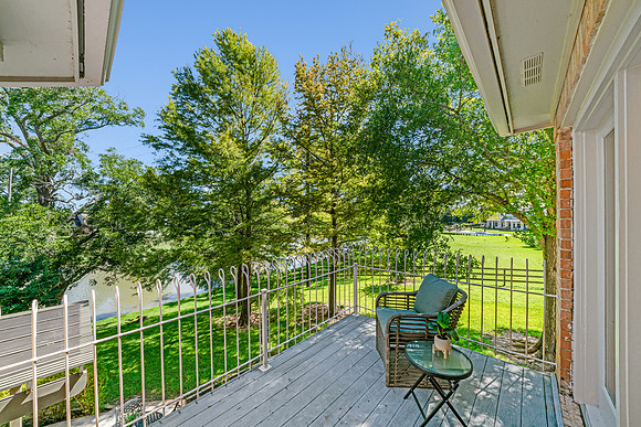 32236 Watersmeet Dr-40