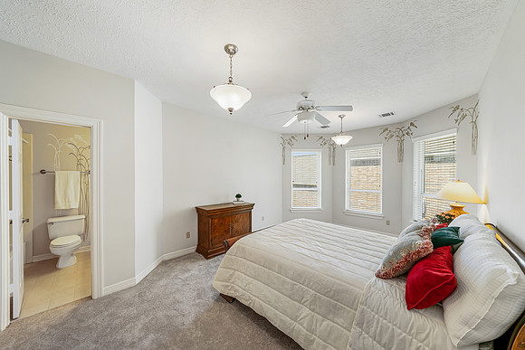 32236 Watersmeet Dr-41