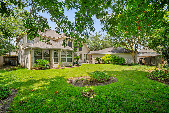 14311 Arlington Pl-102