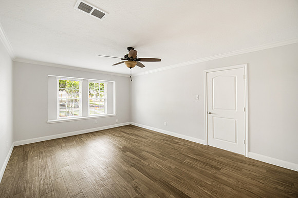 16215 Shrewsbury Cir-19
