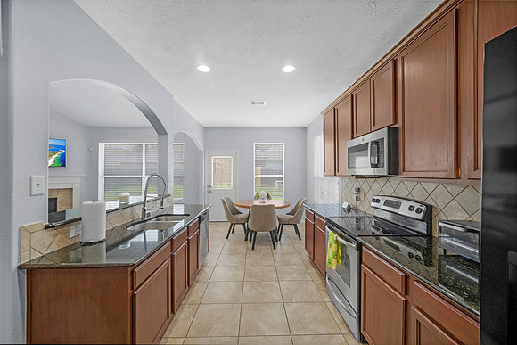21822 Winsome Rose Ct-78