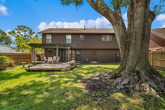 8107 Tall Firs ln-29