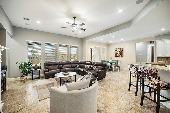 16901 W Caramel Apple-11