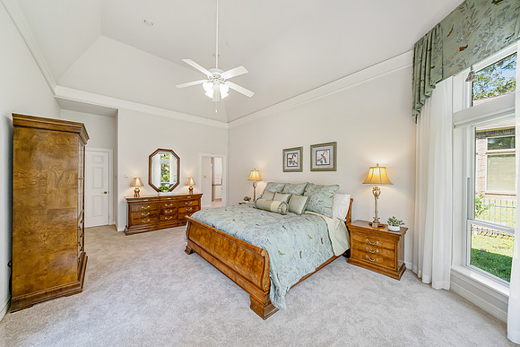 32236 Watersmeet Dr-26