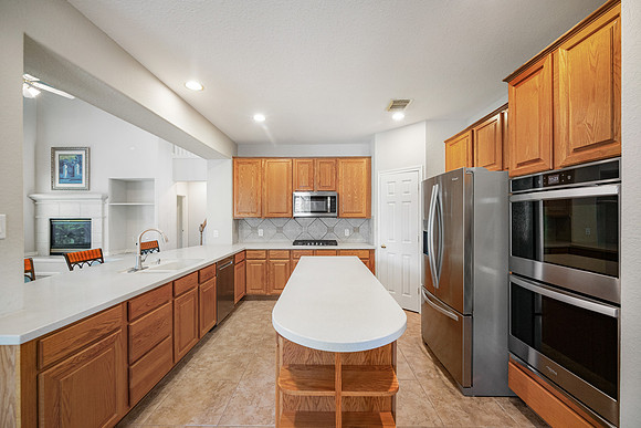 14311 Arlington Pl-80