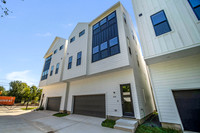 6746 Del Rio St-3