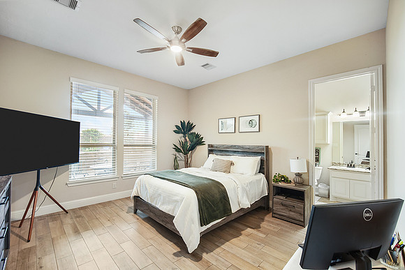 16901 W Caramel Apple-22